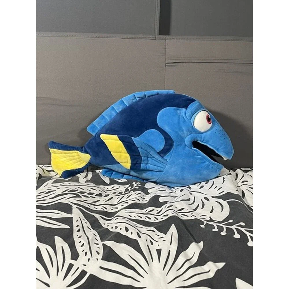 Disney Store Pixar Finding Dory Blue Plush Stuffed Animal Toy NWT New with Tags